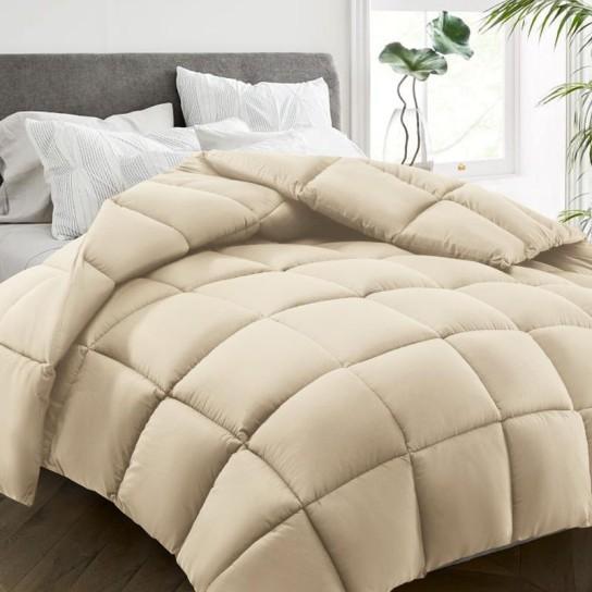 Home - Hyleory Quilted Comforter, Juvale Throw Pillow Covers, Silicone Soap Dish - MSRP $18,748