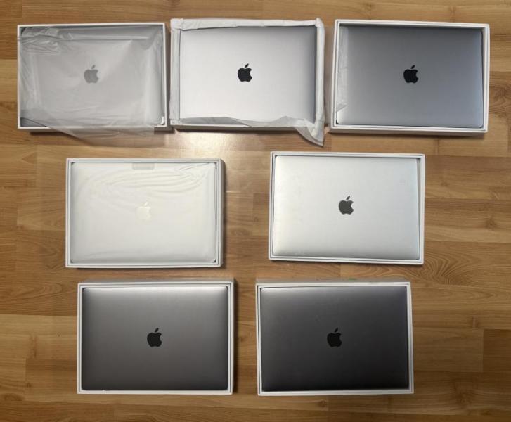 Apple Macbook Air 256GB 8GB $7000
