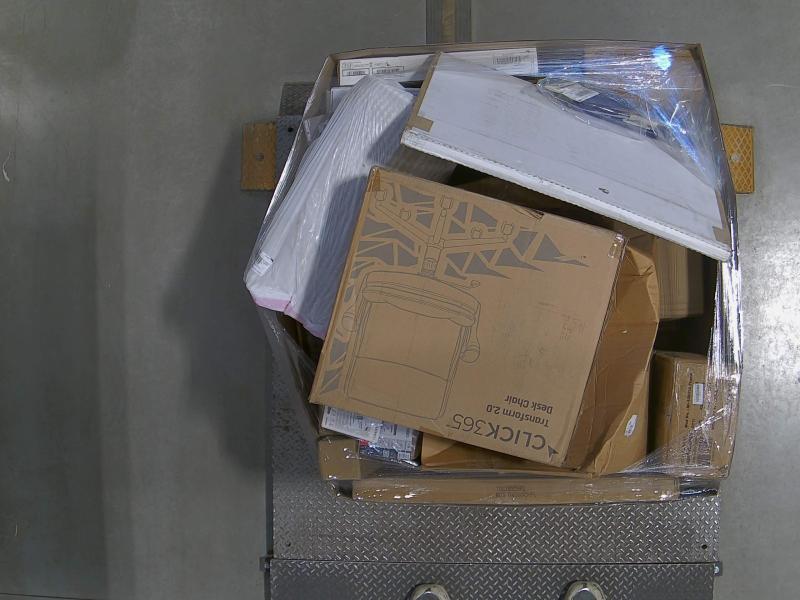 General Merch - Click365 Transform Office Chair, Mount-It Corner Standing Desk, Canon Magenta Toner - MSRP $5,524