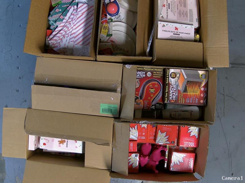 General Merchandise- Flamingo Shave Razor, Olive & June Advent Calendar, Festive Voice Light Up Spinner - MSRP $14,989