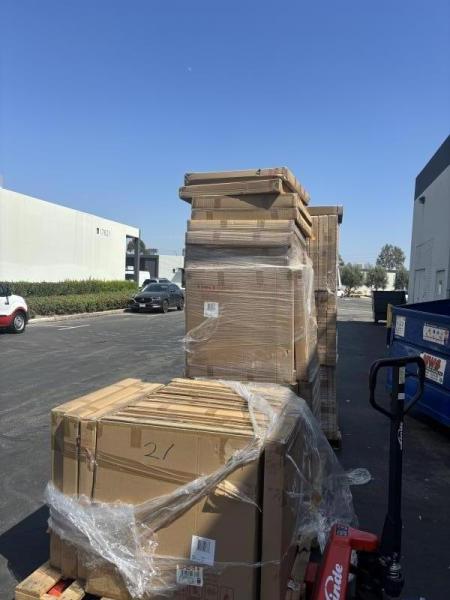 New 144pc Threshold Studio McGee Home Decor Mirrors & Wreaths MSRP $8,340