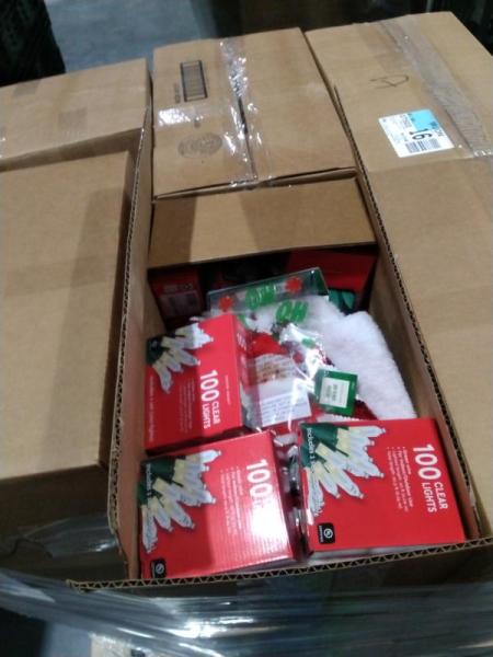 General Merch - Brookstone Smores Kit, Belkin BoostCharge PowerBank, Festive Voice LED Tiered Fountain - MSRP $7,692