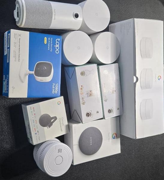 C Grade - Sony 55" 4K HD Smart LED TV Smart Bundle - MSRP $3820