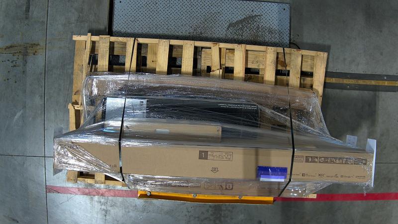 Sony 77" Bravia TV, Dell 40" Thunderbolt Hub Monitor, Global Truss 13' Smart Crank Stand - MSRP $8,027