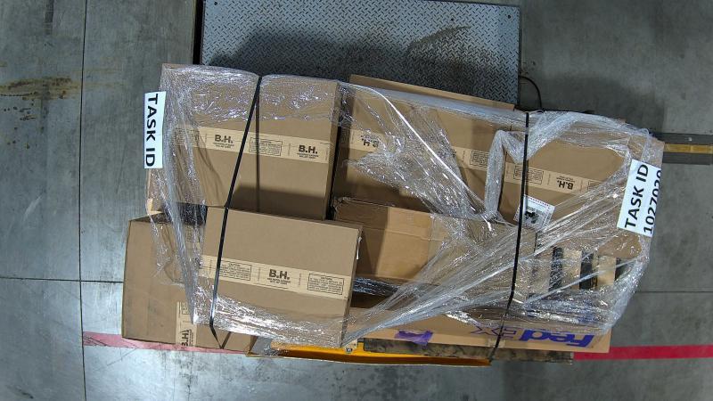 Electronics - HP LTO-6 Ultrium Data Storage Tape Cartridge, Xerox Toner, Canon Vinyl Printer Roll - MSRP $12,128