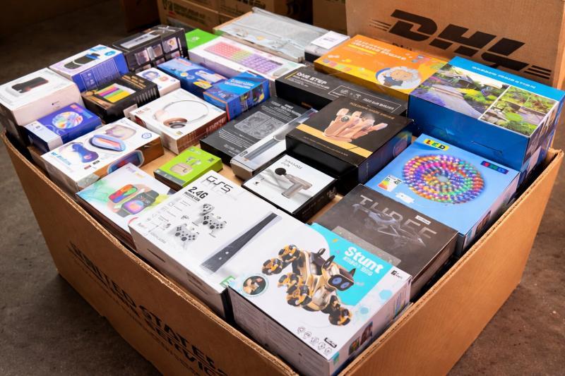 Mixed Retail Electronics, Gadgets & Home Goods Lot