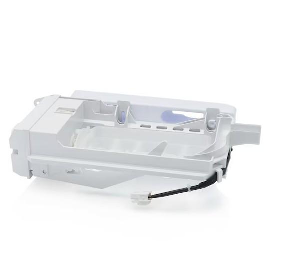 Frigidaire Ice Maker Kit, Wagner Flexio Paint Sprayer, Quoizel Breitling Wall Light - MSRP $2,366