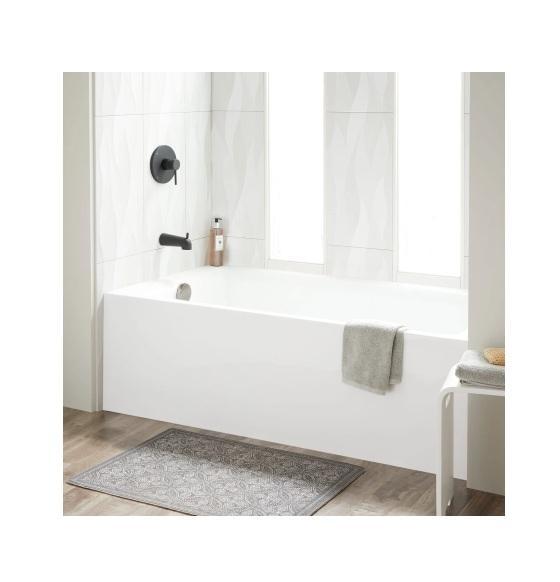 Signature Hardware SHSKW6032LWH Whirlpool Tub - MSRP $1,869