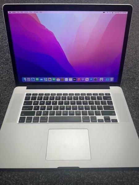MACBOOK PRO RETINA 13"
