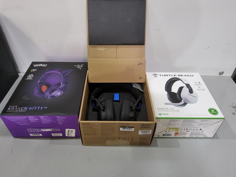 Electronics - Garmin Venu 3 Smartwatch, Turtle Beach Headset, Anker Qi2 Wireless Charging Pad - Est Retail $1,699