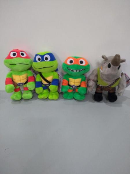 Toys- Melissa & Doug Play Set, Play-Doh Buckets, Polly Pocket Playset - MSRP $3,162