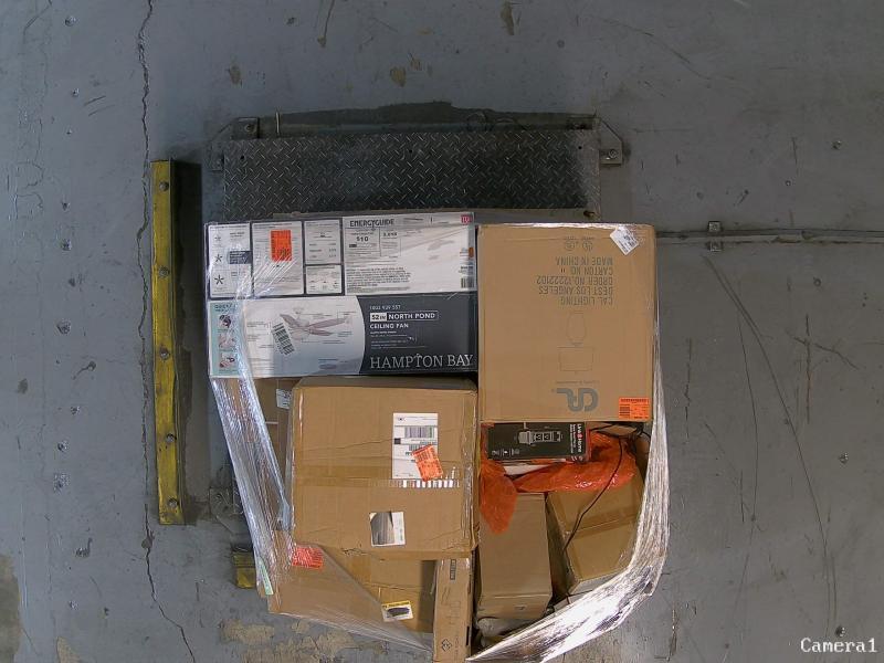 Lighting & Electrical - HomeRoots, Pacific Core, Uolfin, PERLESMITH, Brightech, LynPon, Hampton Bay - Est Retail $2,827