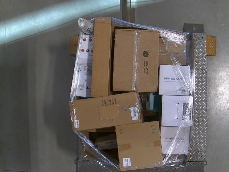 General Merch - Horizon Ultra Projector, Lexmark Printer Toner, Samsonite Double Shot Backpack - MSRP $5,385