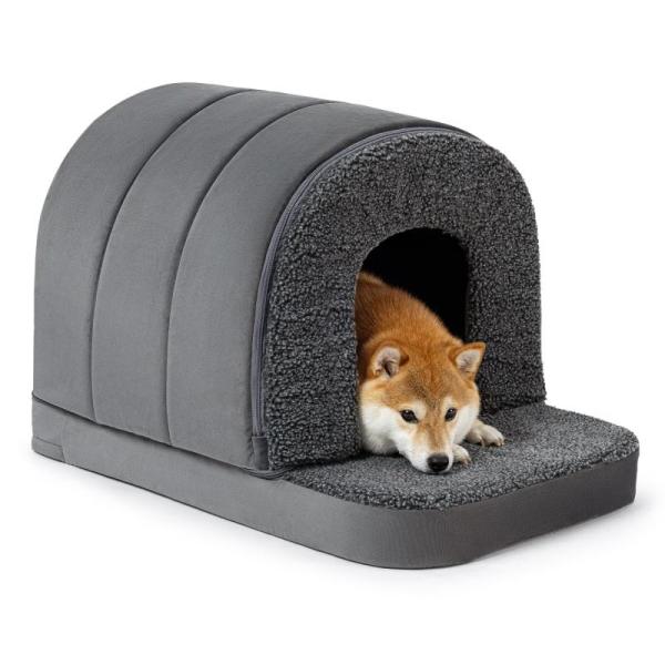 Pet Products - Pelzin Indoor Dog House, Pidipiti Pet Carrier, Baborui Herding Ball - MSRP $5,700