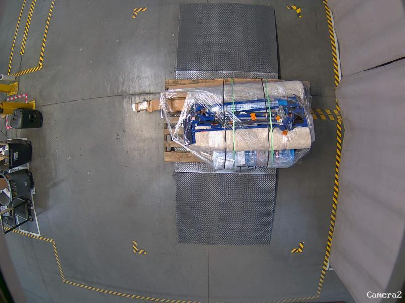 Flooring & Rugs - HARDWOOD REFLECTIONS, Armstrong Flooring, Lifeproof, TrafficMaster, Marazzi -Est Retail $1,193- 2plts