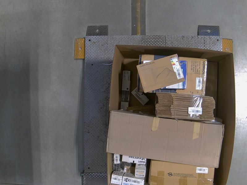 General Merch - HP Smart Buy Probook Laptop, Luxor Utility Cart, Summit Bar Stools - MSRP $5,468