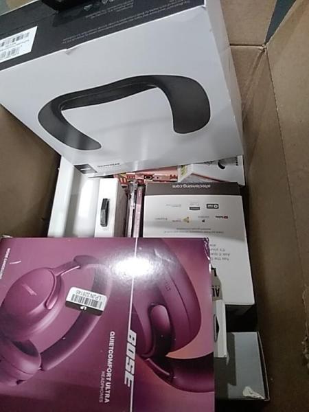 Electronics - Bose Headphones, Fitbit Versa 4 Smartwatch, Samsung Earbuds - Est Retail $1,548