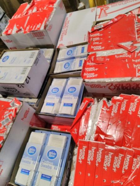 General Merchandise- Clean Home 16 oz Liquid Chlorine, Smarthome Home Plastic Straws - MSRP $5,916