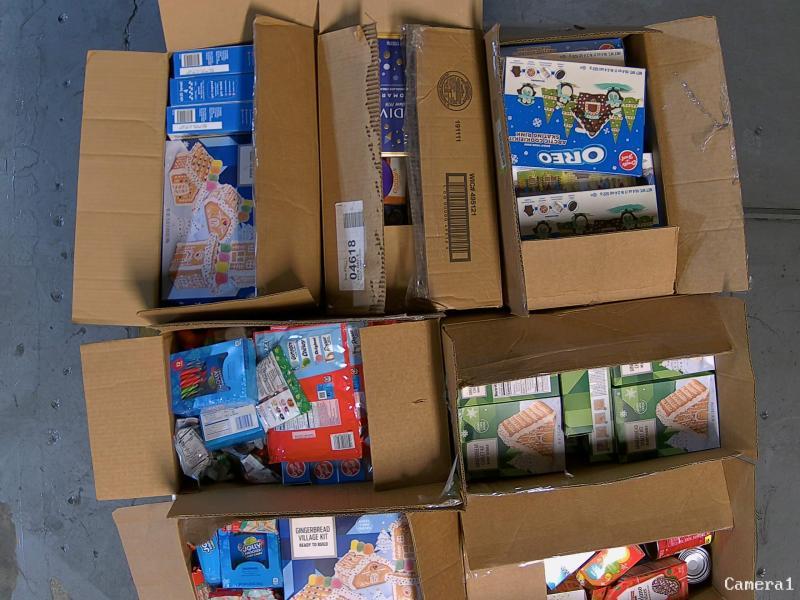 Grocery - Quaker Oats Oatmeal, Bauducco Panettone Holiday Sweet Loaf, Life Savers Candy Canes - MSRP $8,646