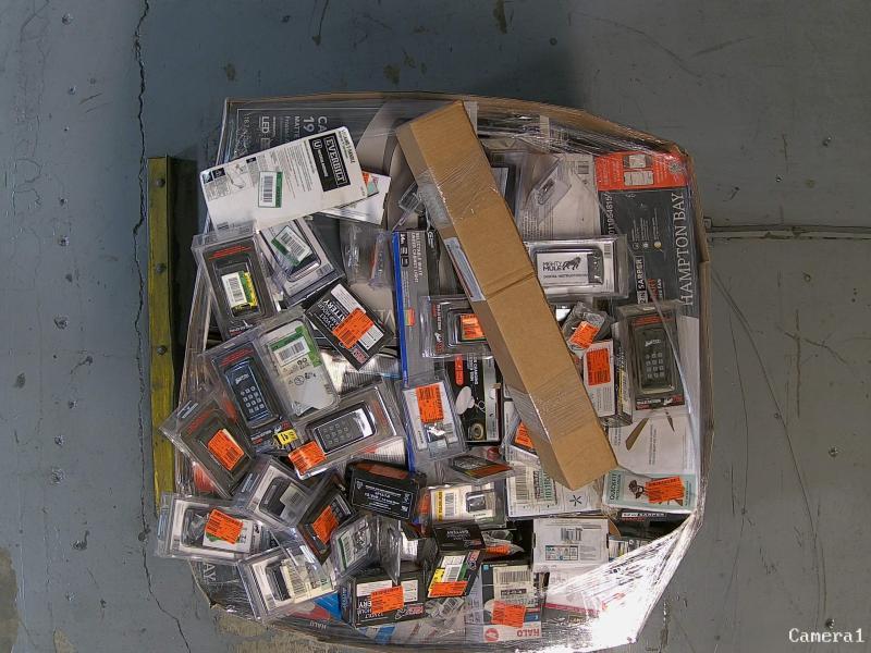 Lighting & Electrical - Wyze, Blink, PetSafe, RIDGID, Hampton Bay, HDC, Commercial Electric, LIFX - Est Retail $10,241