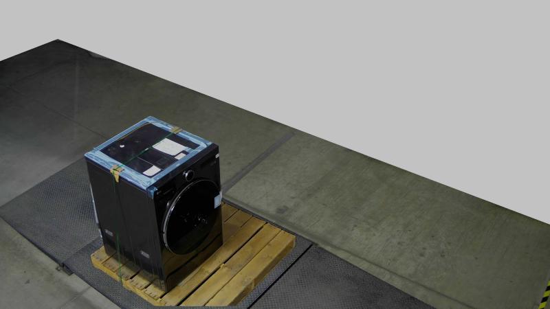 Appliances- LG WM6998HBA - MSRP $2,495