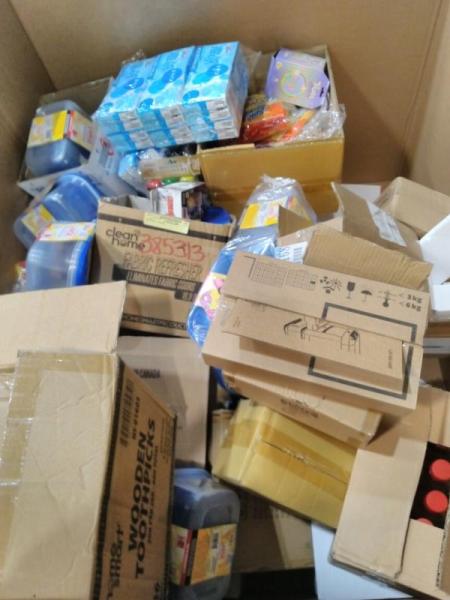 General Merchandise- Burts Bees Lip Balm, Lottie London Cheek Stick, Smarthome Home Plastic Straw - MSRP $5,083