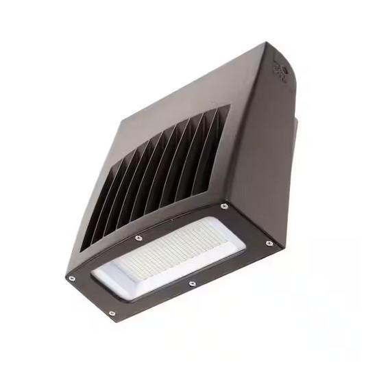 Lighting & Electrical - Lumark, Hampton Bay, Halo - Est Retail $4,665- 1plt