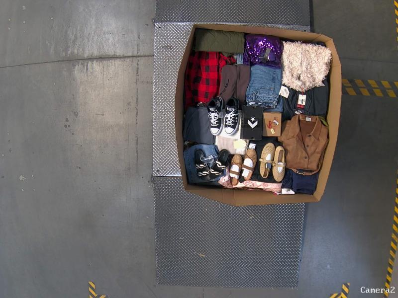 Apparel - Levi's Jeans, KBB by KAHLANA Jacket, Converse Sneakers - Est Retail $10,868- 1 plt