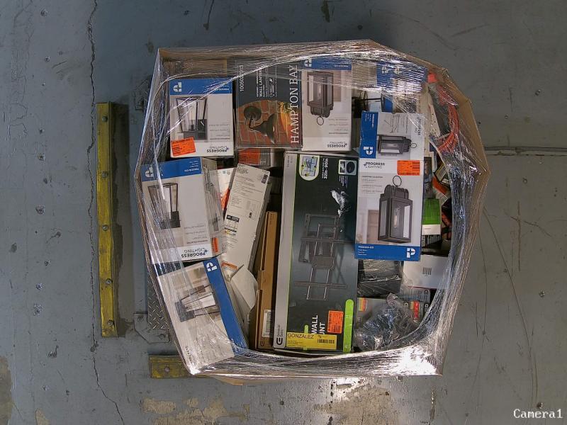 Lighting & Electrical - RIDGID, Commercial Electric, Southwire, Bel Air Lighting, Ring, Wyze, Artika -Est Retail $8,138