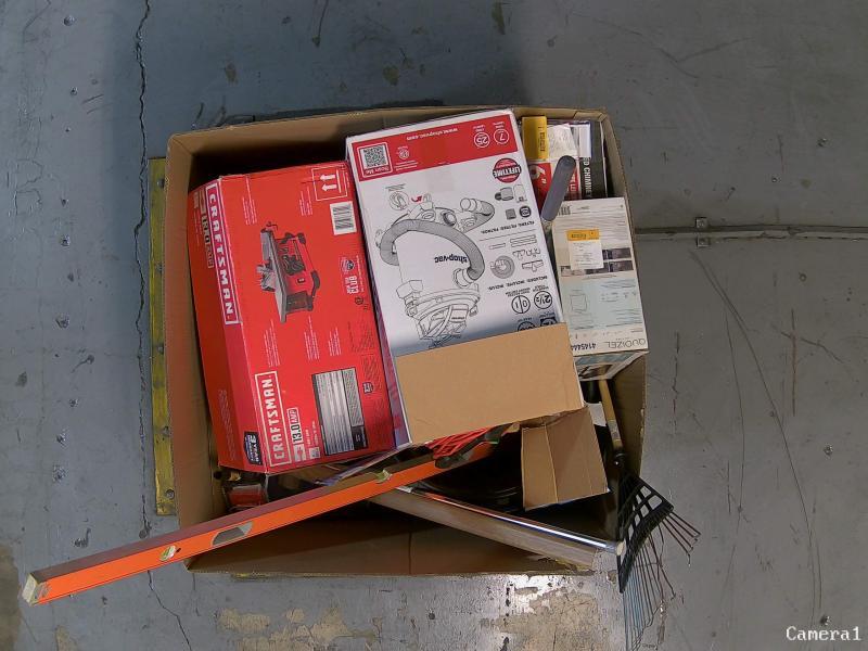 CRAFTSMAN 8.25in 13Amp 120V Portable Benchtop Table Saw, SuperVent Stainless Steel Chimney Pipe, Shop-Vac - MSRP $2,001