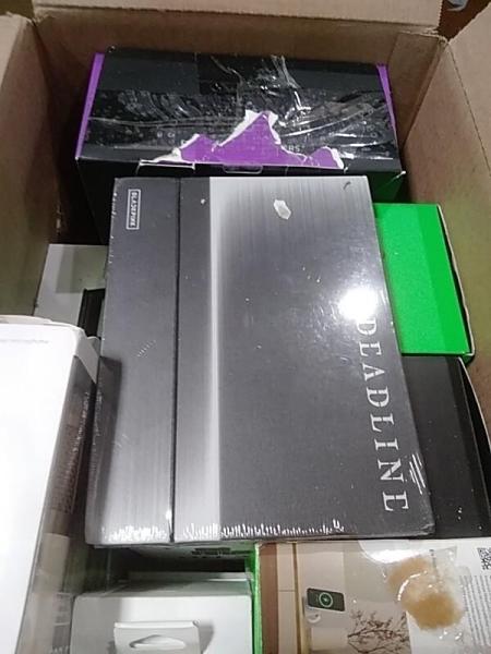Electronics - Shokz OpenRun Headphones, Razer Kraken Kitty Headset, Belkin Charging Dock - Est Retail $940