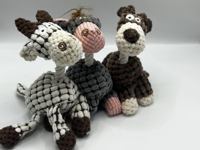 Brand New Premium Pet Toys, Mixed Variety for Dogs & Cats MSRP $24K