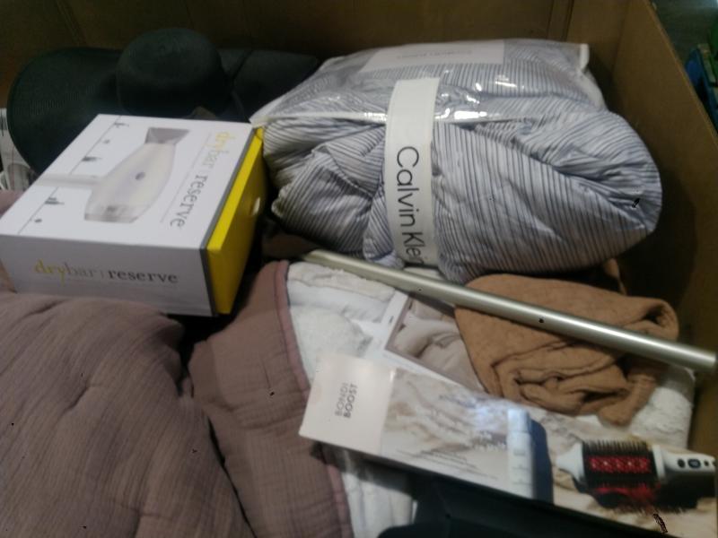 Pallet of Home Decor - MSRP $3,000