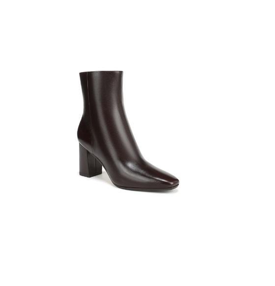 Shoes - Veronica Beard, Tory Burch, ECCO, Seychelles, New Balance, Cole Haan, Ugg, Crocs, Hoka - Original MSRP $3,883