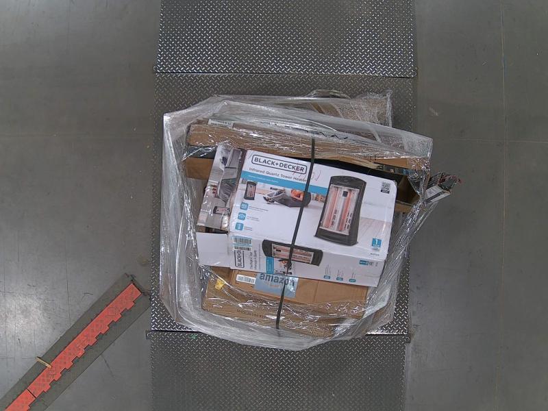 General Merchandise- Cricut Maker 3 Smart Cutting Machine, KUNEL Expandable Luggage Set - MSRP $1,932