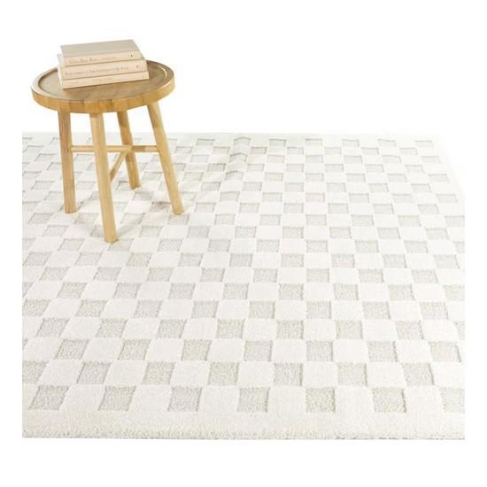 Flooring & Rugs - Balta, Ivy Hill, Daltile - Est Retail $1,790- 1plt
