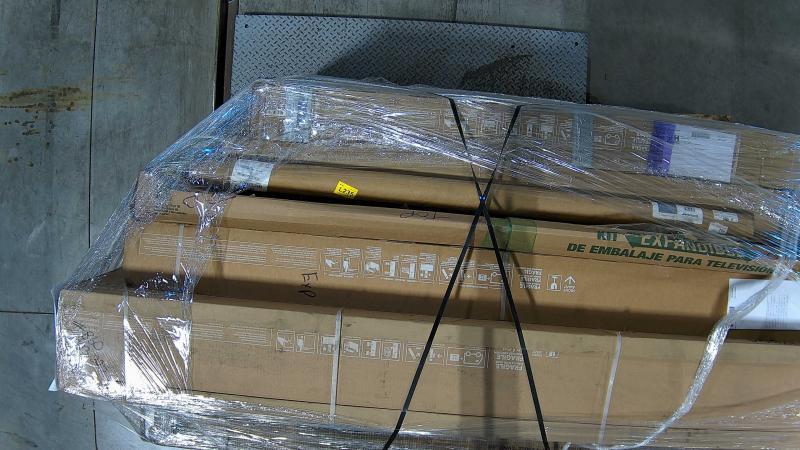 Electronics - Samsung 83" S95F OLED TV, Samsung BED-H 75" TV, Westcott X/DROP Canvas Backdrop - MSRP $10,831