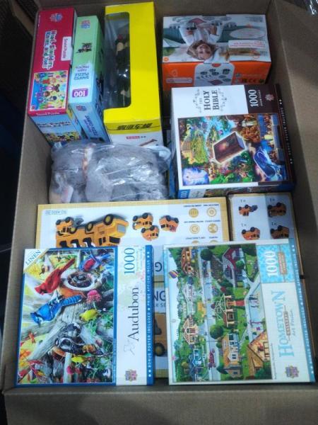 Toys - MasterPieces Jigsaw Puzzles, Teamson Kids Little Chef Frankfurt Cooking Sets, Moose Plush Sitting 11 - MSRP $449