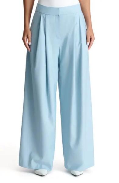 Bulk Lot of 300 Women's Mixed Apparel Clothing