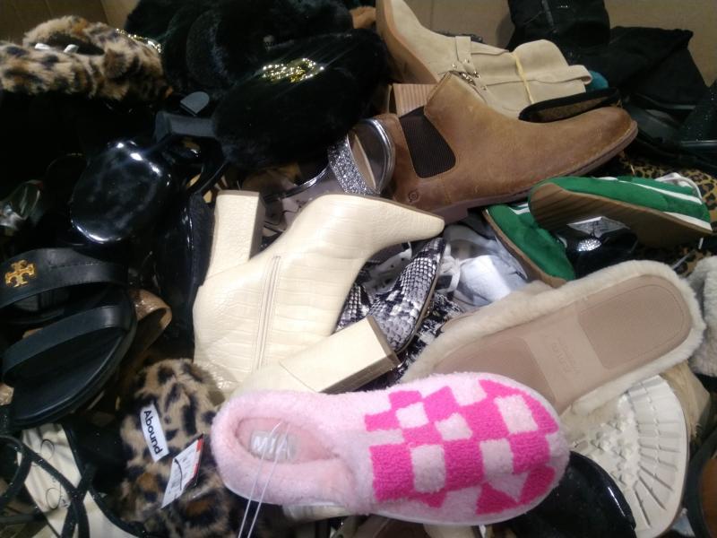 Luxury Department Store - Shoes