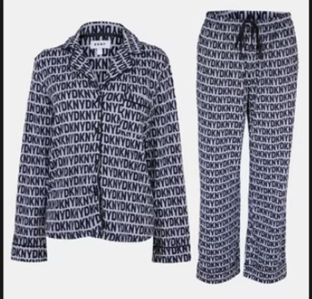 (40) DKNY Women's Pajamas Sets MSRP $ 3,560.00