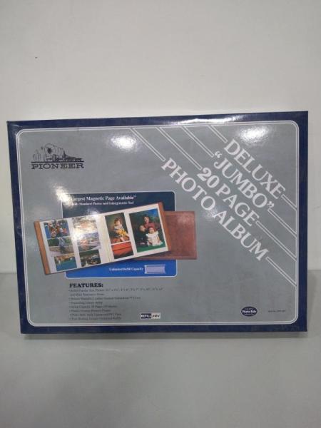 Bed Bath & Home - Pioneer Bella Fabric Designer Page Memo Album, Magnetic Photo Album, Micro-Fiber Clothes -MSRP $8,092