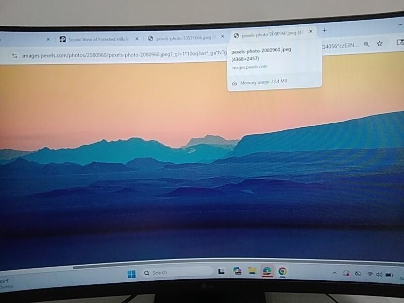 A Grade - LG 32BR50C-B 32" Curved FHD Monitor with 100 Hz Refresh Rate, Black - MSRP $219