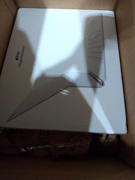 Apple Magic Keyboard for iPad Air 13-inch (M3 - MSRP $319