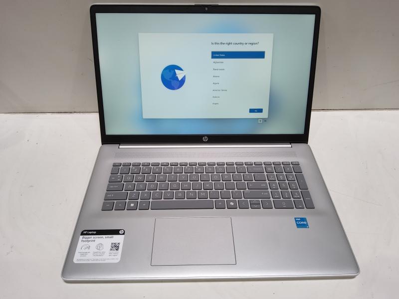 A Grade - HP 17.3" FHD Laptop, Intel Core i3-N305, 8GB RAM, 512GB SSD, Windows 11 Home - MSRP $899