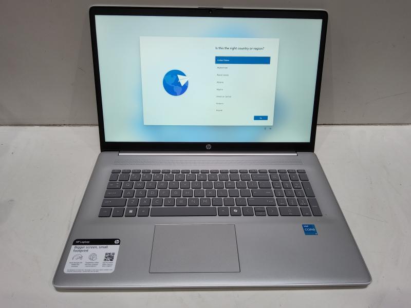 A Grade - HP 17.3" FHD Laptop, Intel Core i3-N305, 8GB RAM, 512GB SSD, Windows 11 Home - MSRP $899