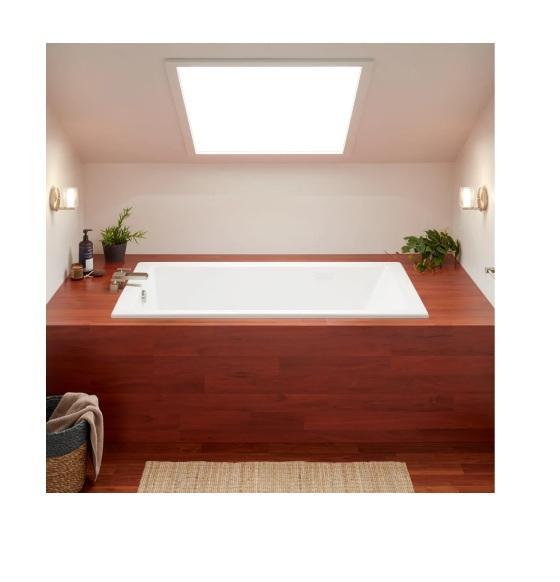 Signature Hardware SHSKW6032WH Whirlpool Bathtub - MSRP $2,139