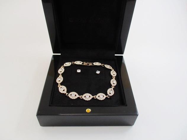 FASHION JEWELRY