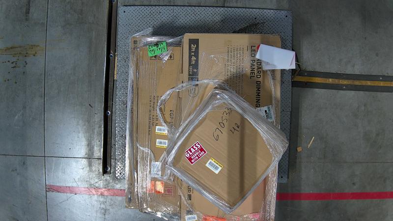 Lighting & Electrical - Huoku, Excello Global Products, Progress - Est Retail $3,310- 1plt
