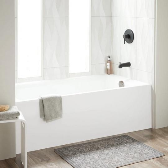 Signature Hardware SHSKW6032RWH Whirlpool Bathtub - MSRP $1,869